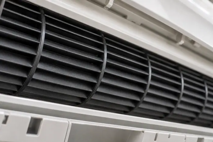 Curatare sub husa: turbina de aer conditionat dupa curatare